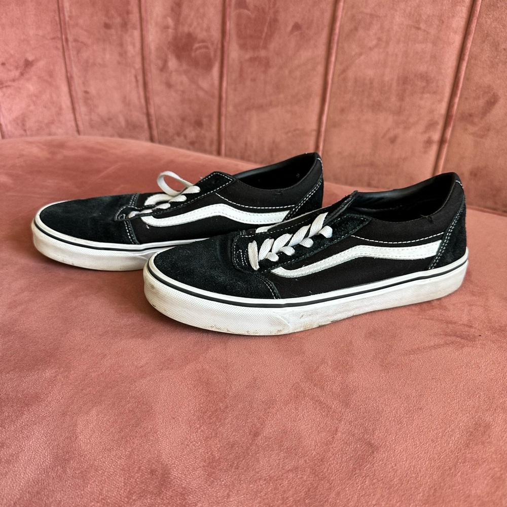 Vans Kids Shoes in Black and White